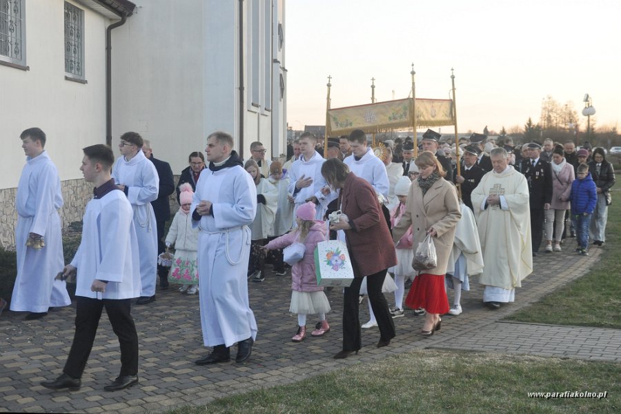 41 Procesja rezurekcyjna.jpg